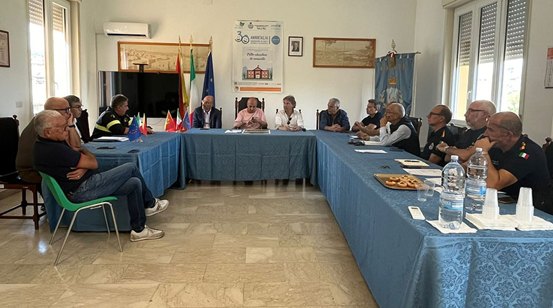 Riunione per emergenza incendio Mazzarrà Sant'Andrea