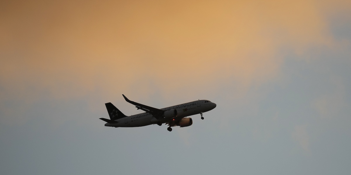 Biglietti di Natale fino al +900% - Sicilia L'Identità